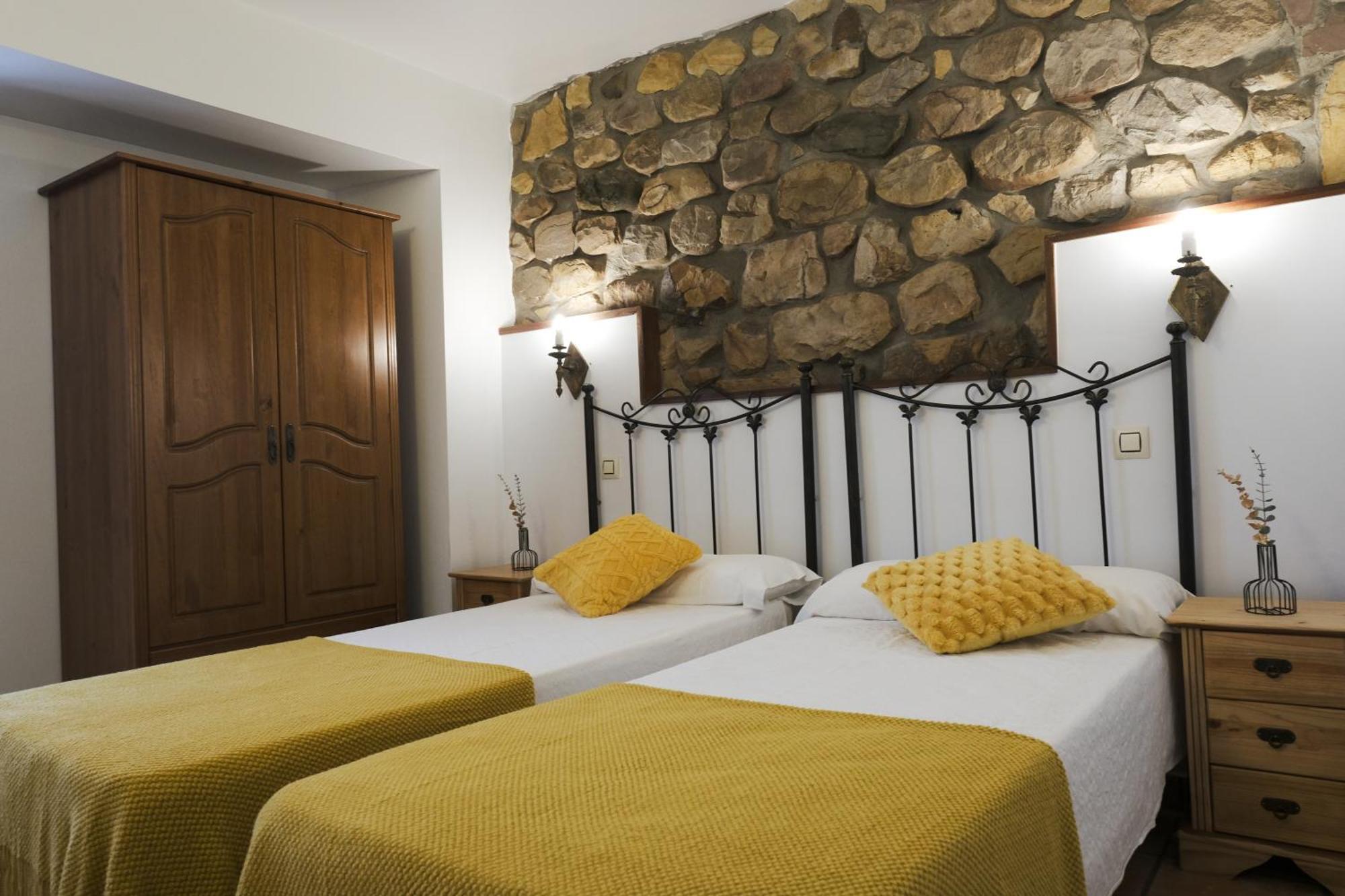 Posada La Estela De Barros Corrales De Buelna Dış mekan fotoğraf