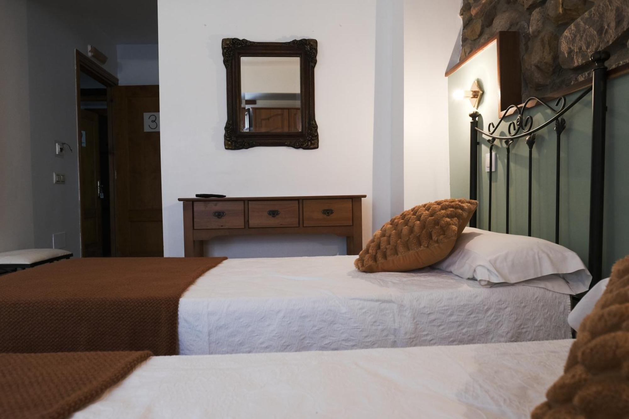 Posada La Estela De Barros Corrales De Buelna Dış mekan fotoğraf