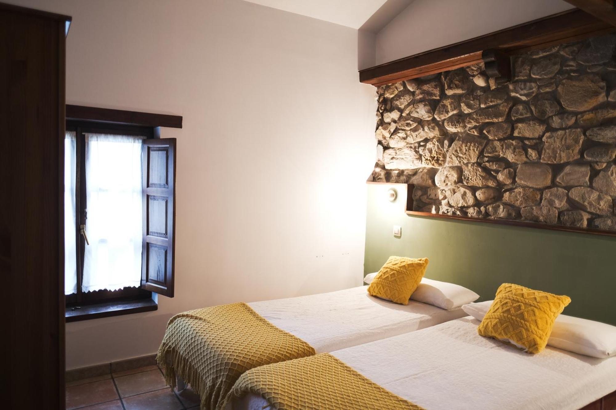 Posada La Estela De Barros Corrales De Buelna Dış mekan fotoğraf