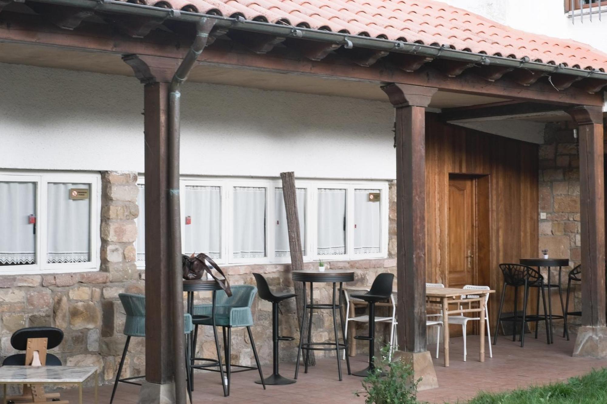 Posada La Estela De Barros Corrales De Buelna Dış mekan fotoğraf