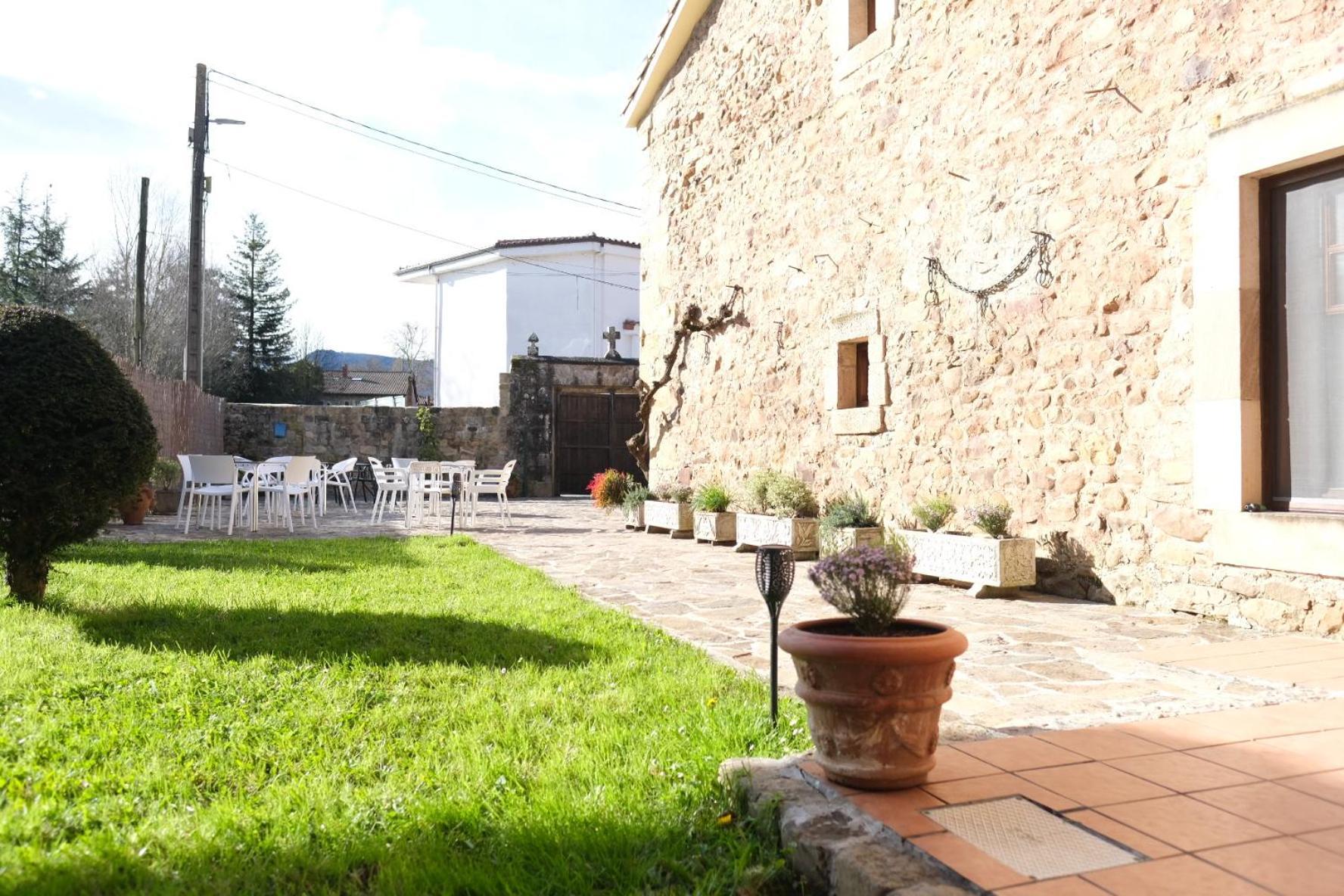 Posada La Estela De Barros Corrales De Buelna Dış mekan fotoğraf