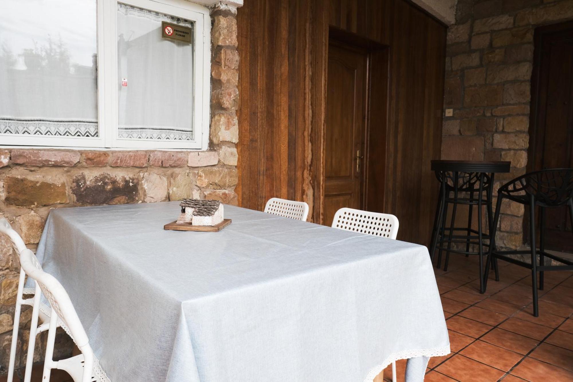 Posada La Estela De Barros Corrales De Buelna Dış mekan fotoğraf